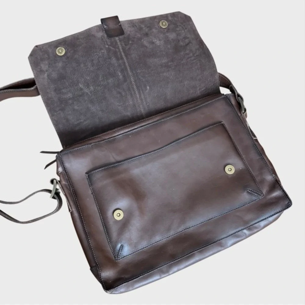 Velez chocolate-brown aged leather laptop bag Preppy‎ Dark Academia Ivy style